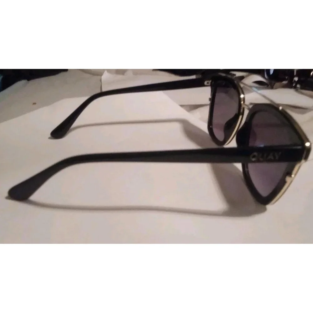 Quay Australia Sweet Dreams 125 Womens Black with Gold Trim Sunglasses